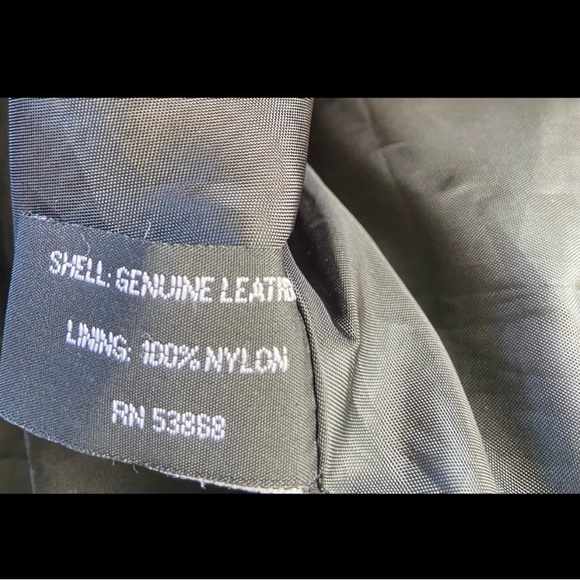 Trend Alert 🖤 Black Leather Pleated Mini Skirt - Picture 5 of 9